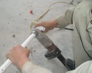 石峰漏水维修电话